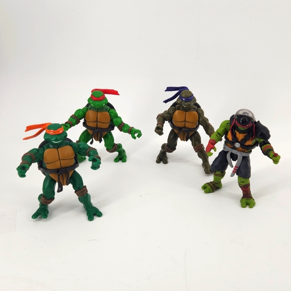 Teenage Mutant Ninja Turtles:  5.0”  Basic Action Figure
